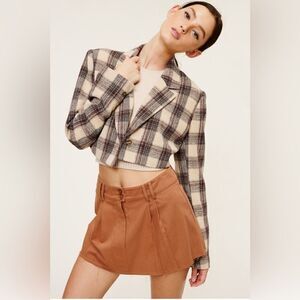 917. CROPPED PLAID PRINT JACKET WITH LAPEL COLLAR- TAN/BROWN